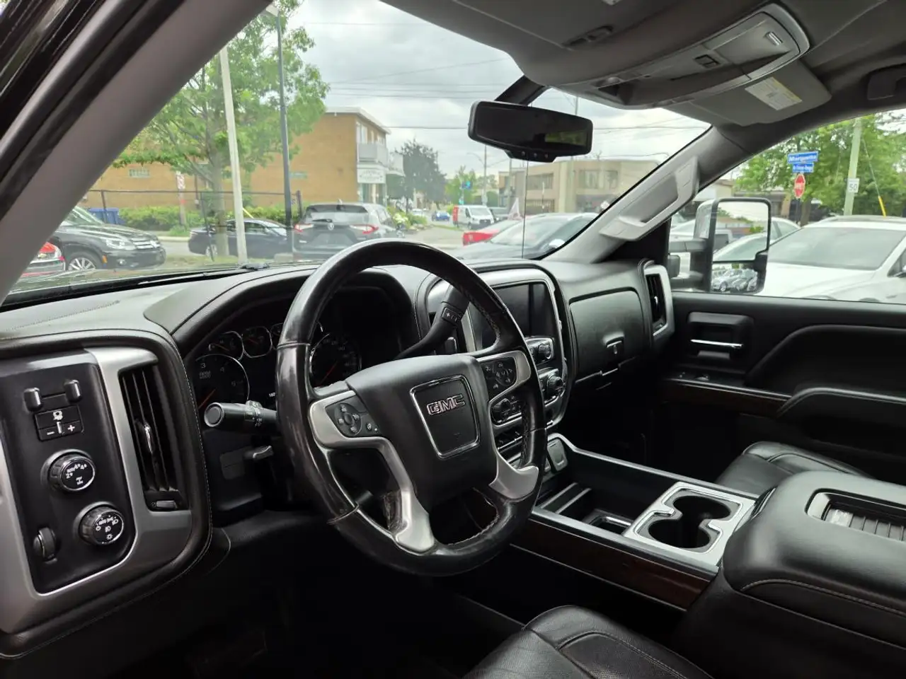 GMC Sierra 1500 снимка GMC Sierra 1500
