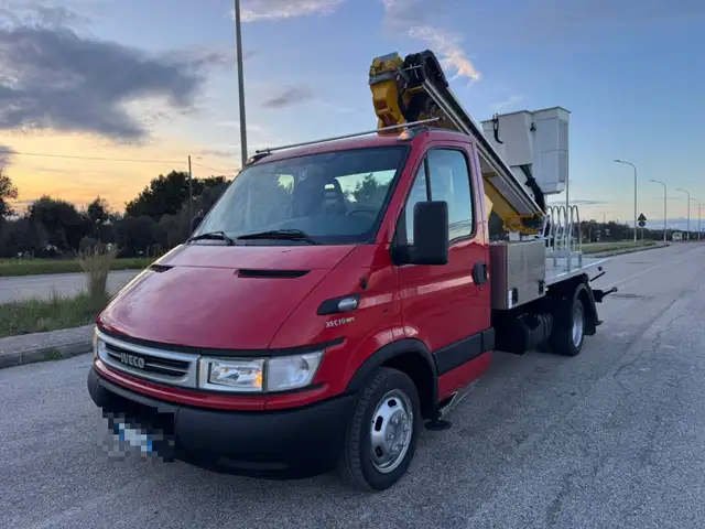 Iveco Daily 35C10 2.3Hpi PM-RG CESTELLO TELESCOPICO COMET