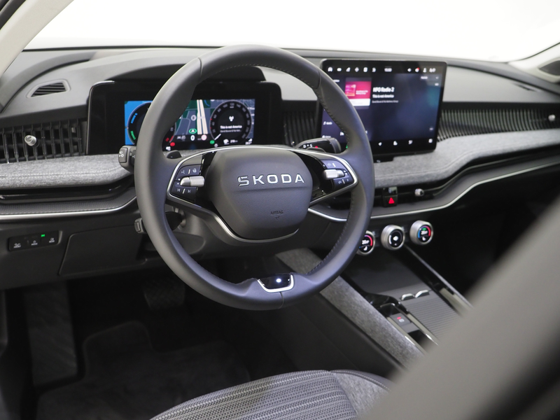Skoda Superb Combi 1.5 TSI PHEV 204PK | Panoramadak | HUD | Cam — photo 40