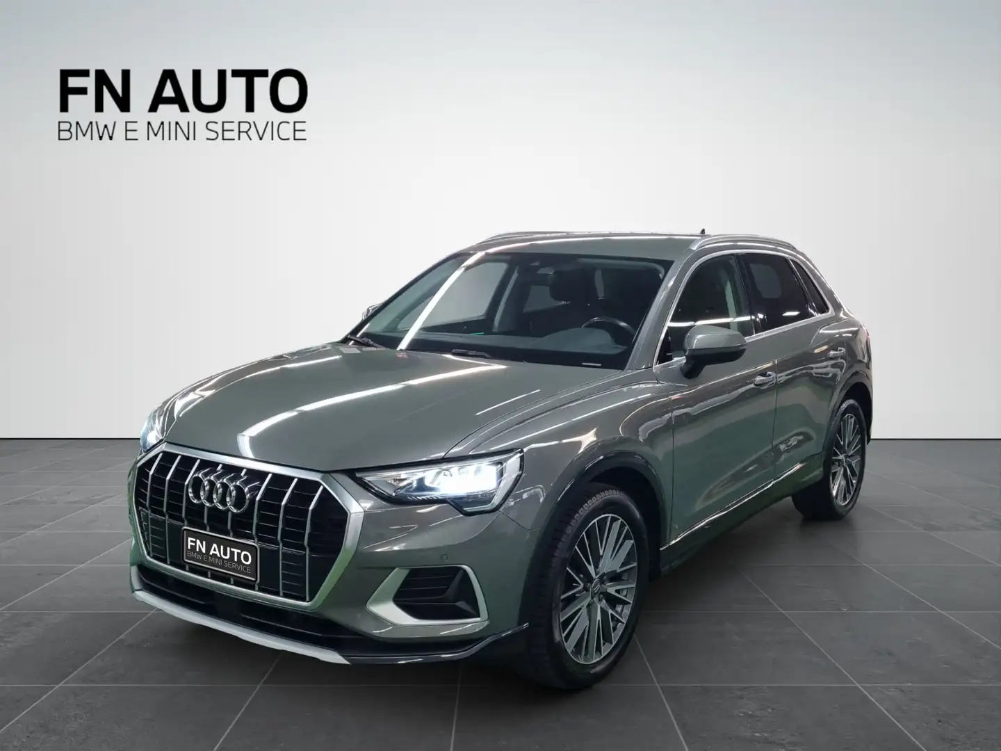 Audi Q3 35 TDI S tronic Business Advanced Gris - 1
