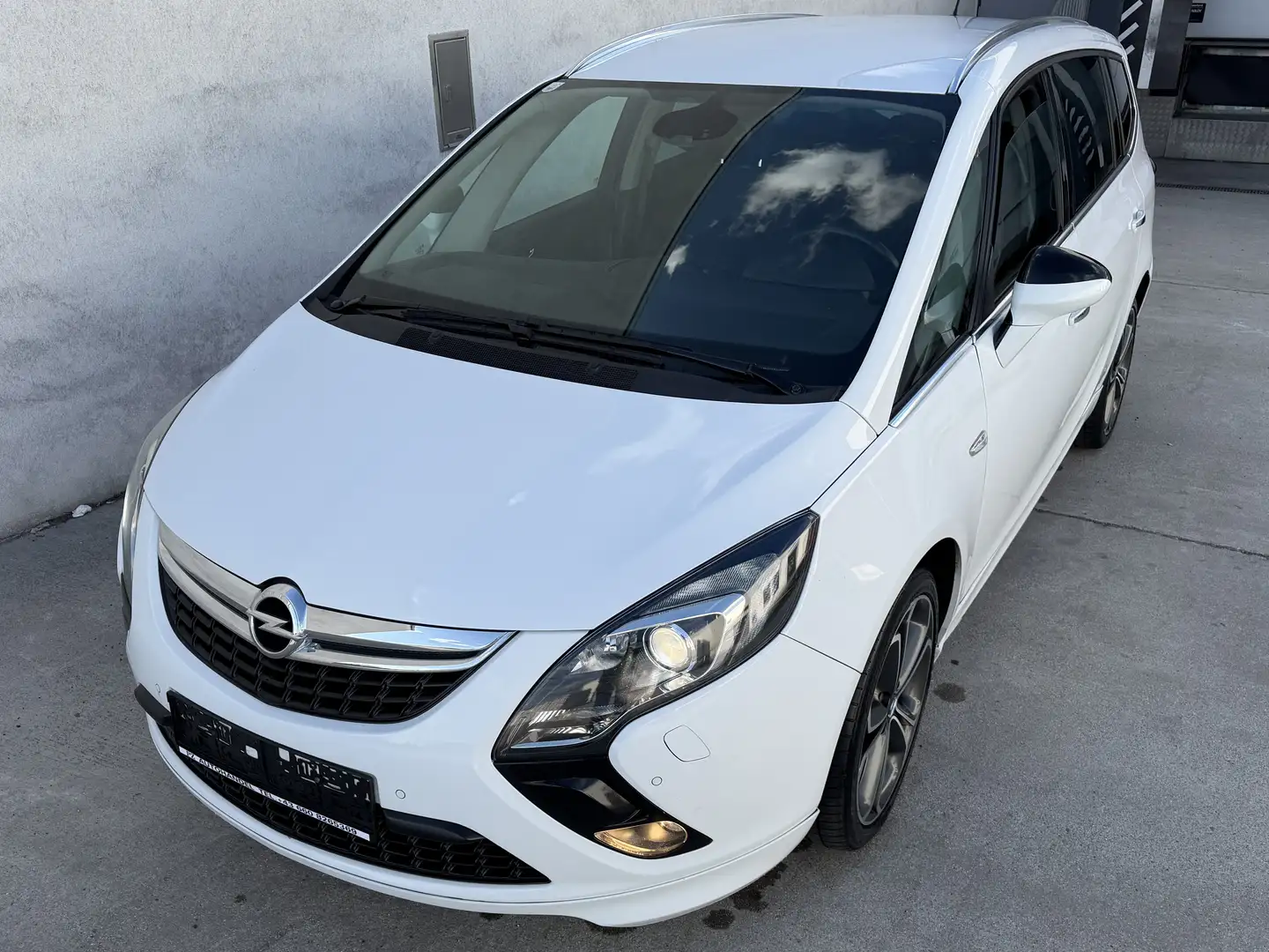 Opel Zafira Tourer 2.0 CDTI  ** OPC - LINE ** Weiß - 1
