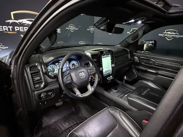 Dodge RAM 1500 ** LIMITED ** Night Crew Cab**Standheizung** Ansicht 26