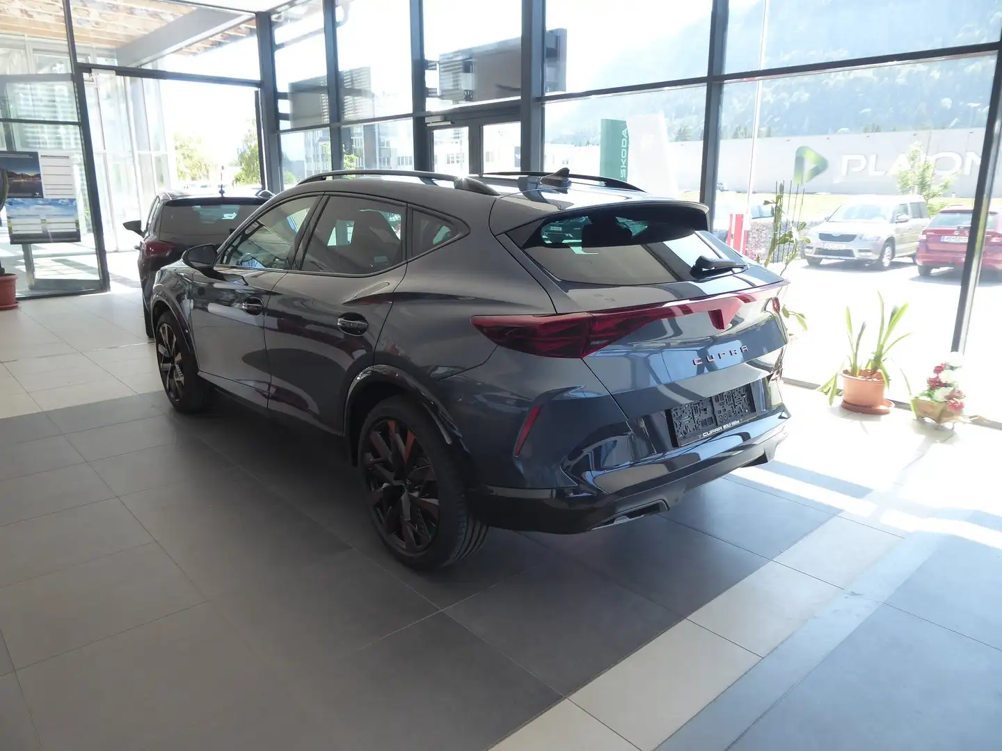 CUPRA Formentor 1.5 e-TSI 150 PS DSG Grau - 2