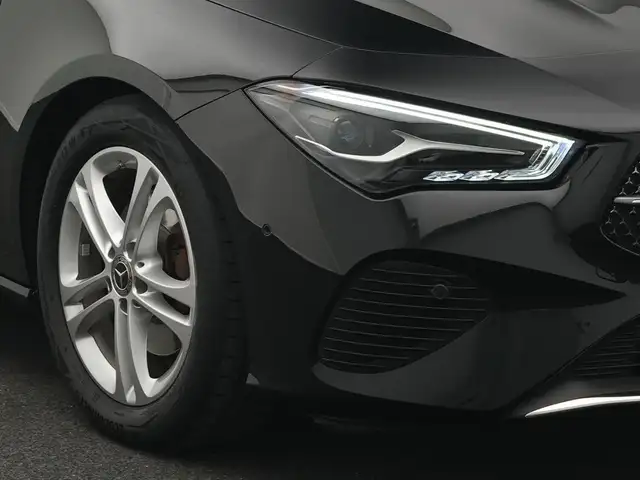 Mercedes-Benz Cla view 9