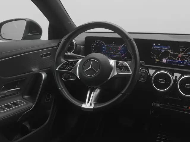 Mercedes-Benz Cla view 19