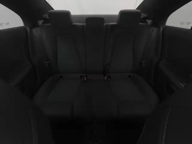 Mercedes-Benz Cla view 23