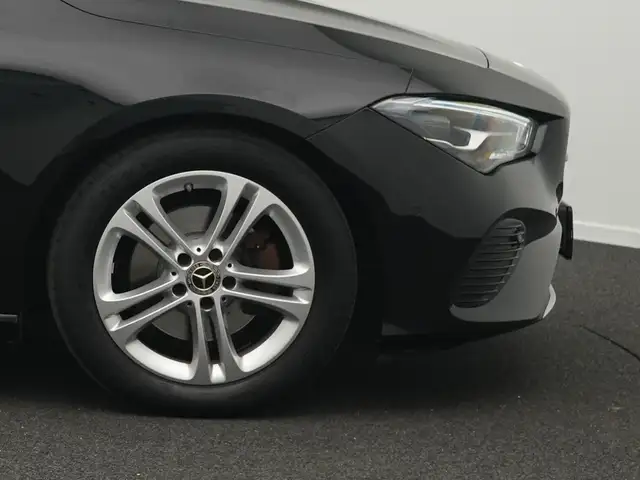 Mercedes-Benz Cla view 8