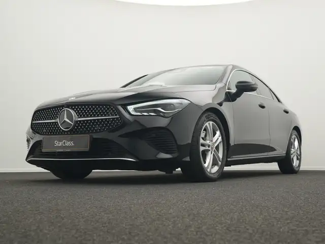 Mercedes-Benz Cla view 10
