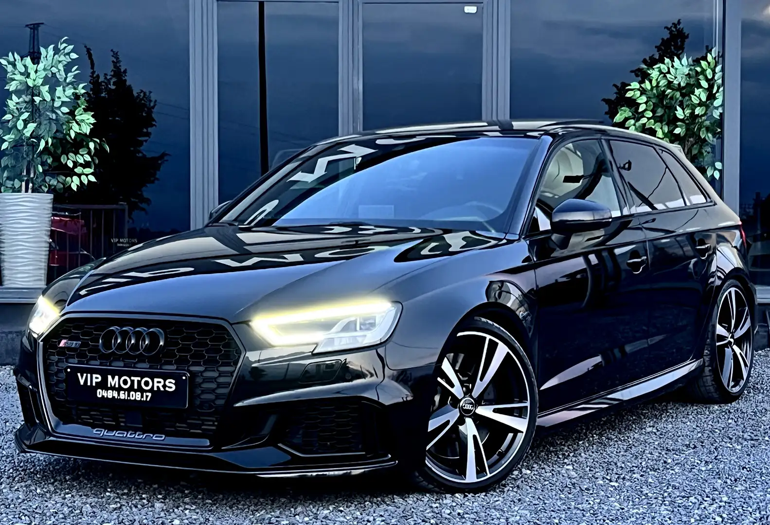Audi RS3 QUATTRO // TOIT PANO // BANG & OLUFSEN // VIRTUAL Černá - 2