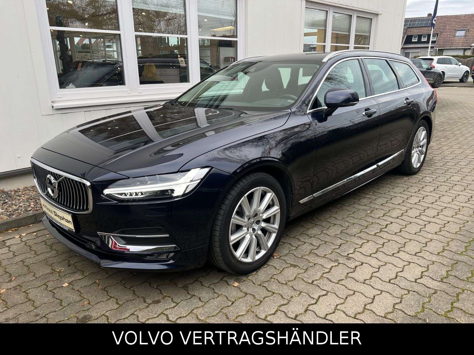 Volvo V90