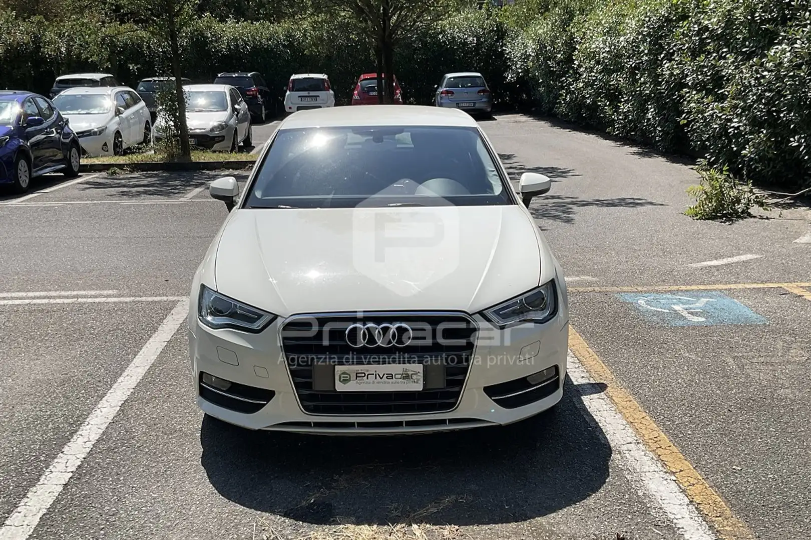 Audi A3 A3 1.6 TDI Ambiente Blanc - 2