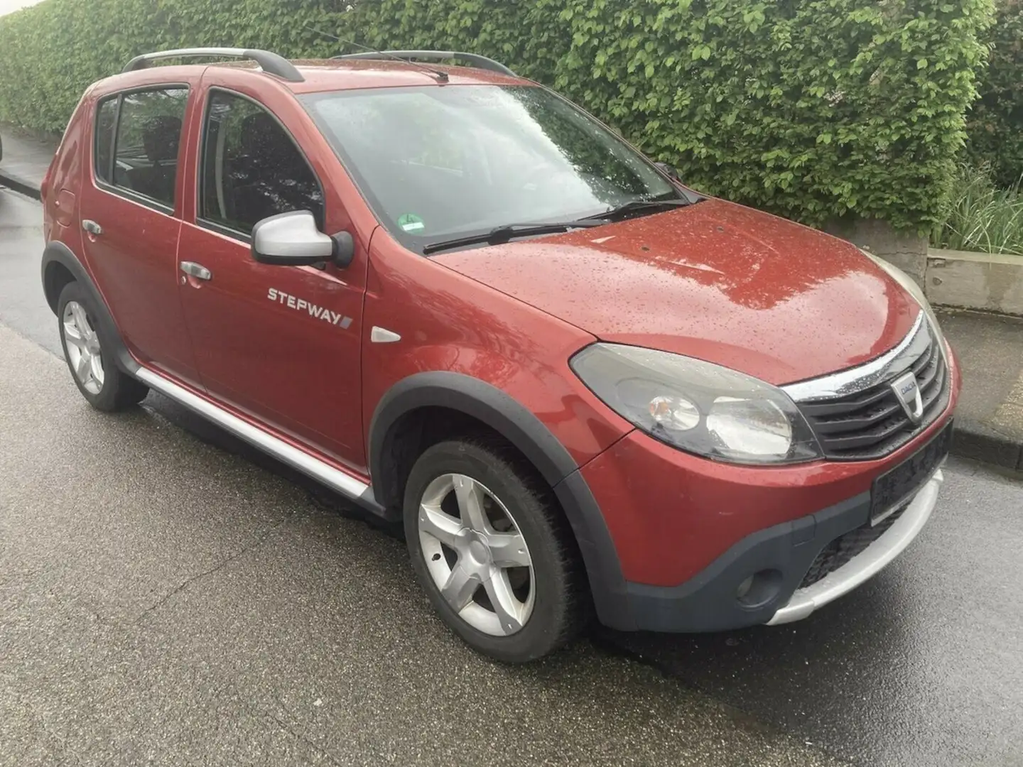 Dacia Sandero Stepway Klima 2Hd Autobahn-KM !FESTPREIS! Rot - 1