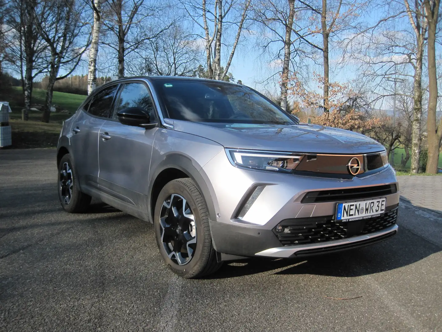 Opel Mokka-E Mokka-e Ultimate 8-fach bereift Grau - 2