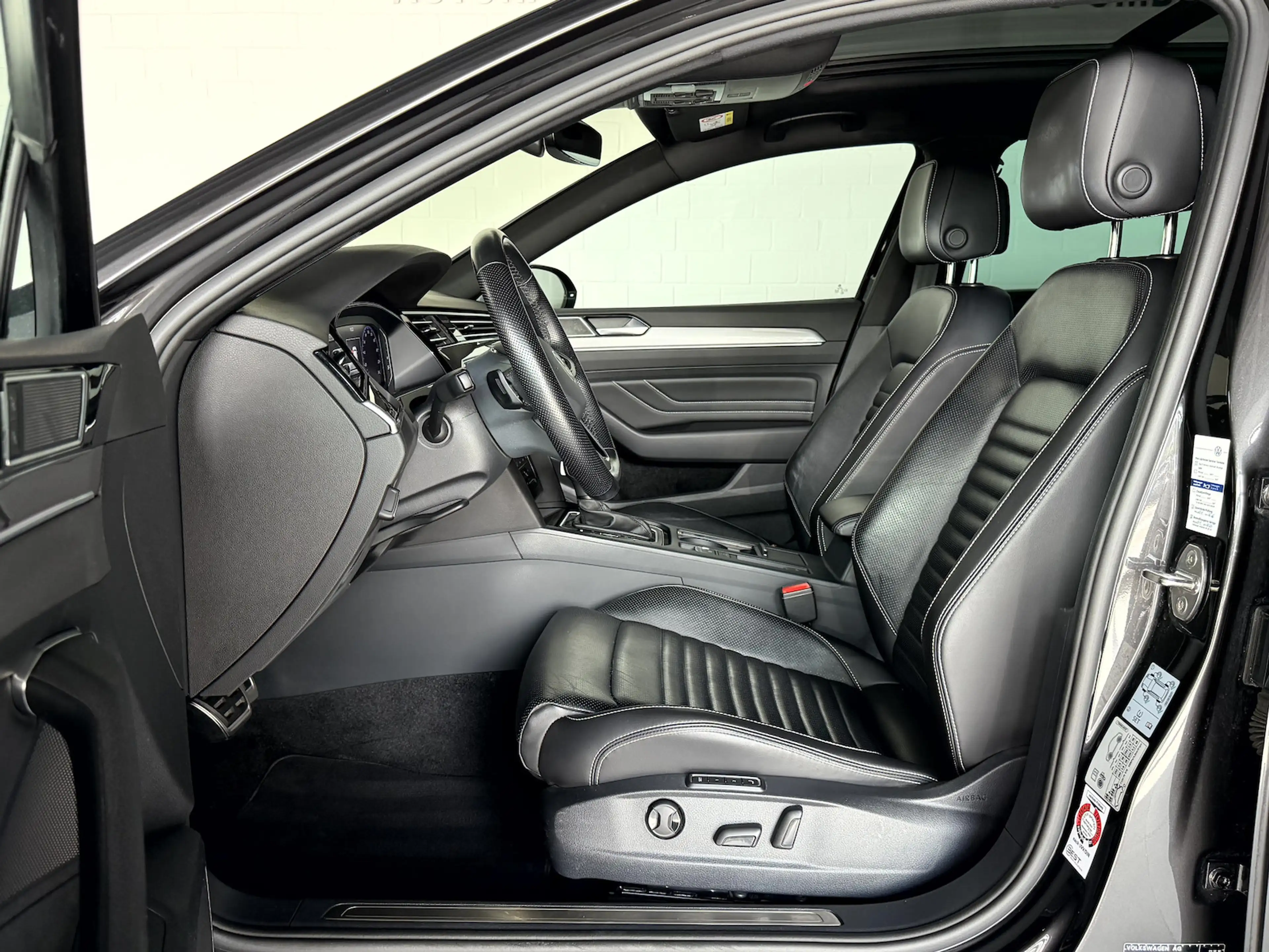 Volkswagen Passat Alltrack 2.0 TDI DSG*Pano*AHK*IQ* — photo 9