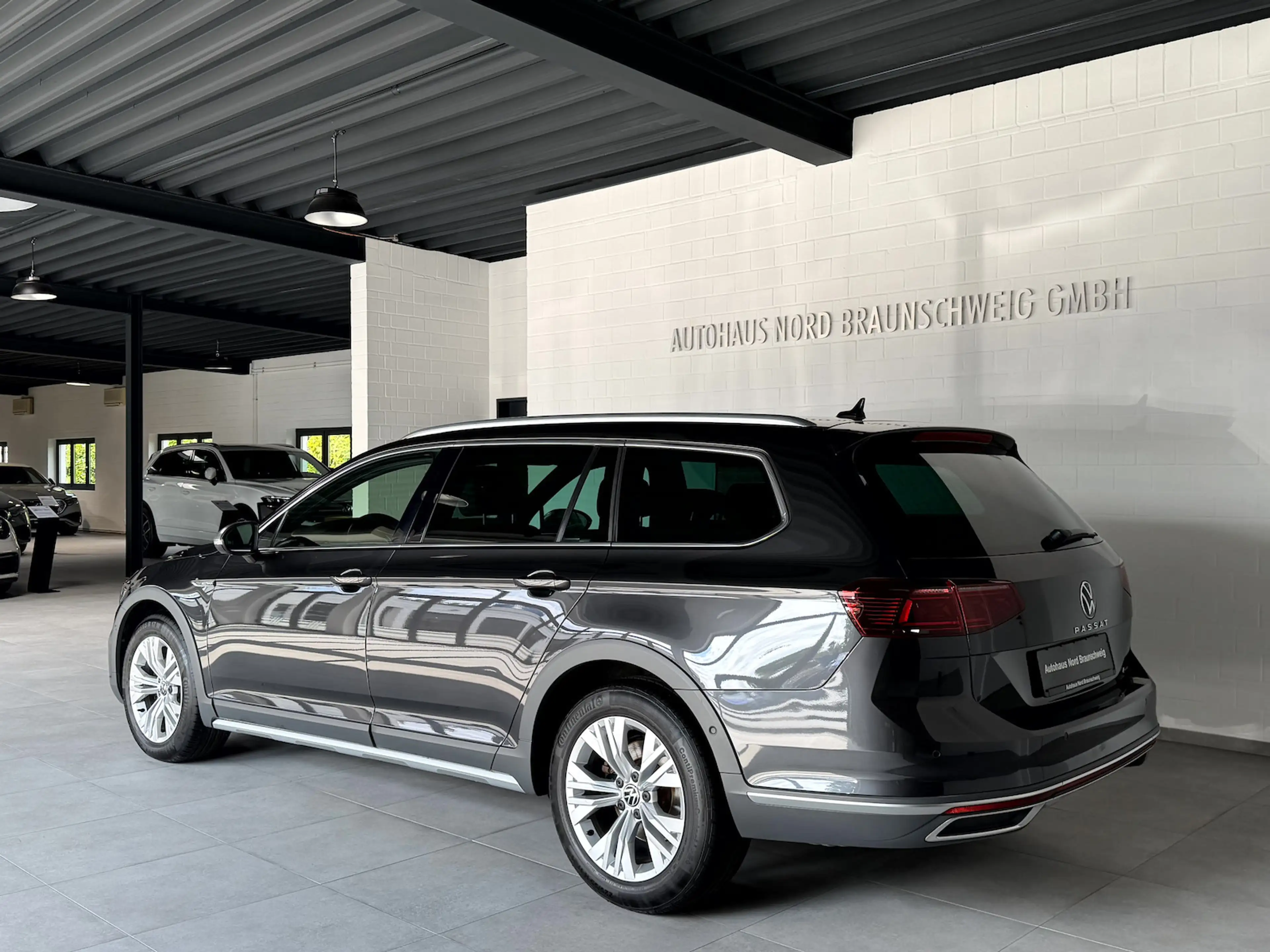 Volkswagen Passat Alltrack 2.0 TDI DSG*Pano*AHK*IQ* — photo 5
