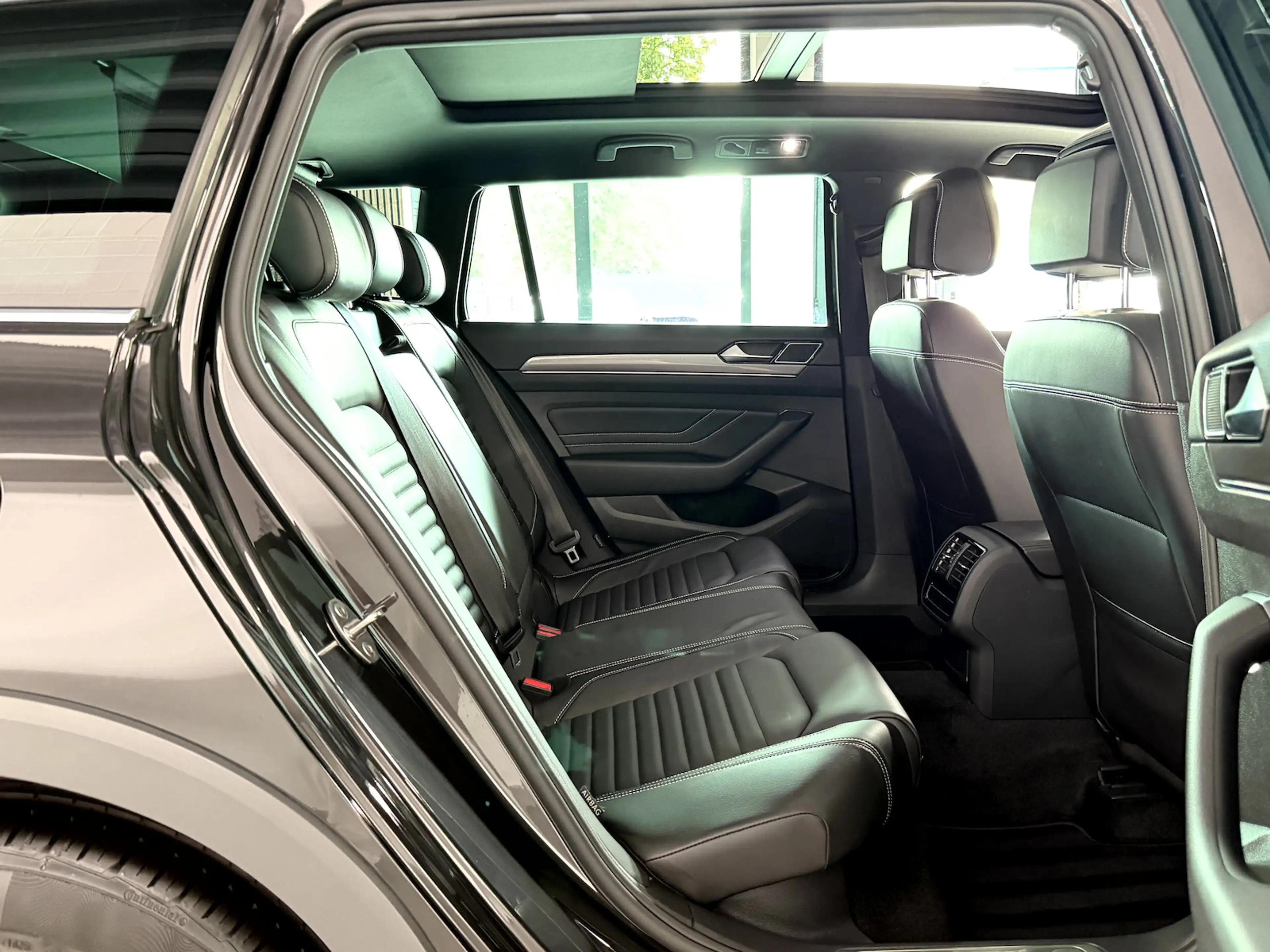 Volkswagen Passat Alltrack 2.0 TDI DSG*Pano*AHK*IQ* — photo 8