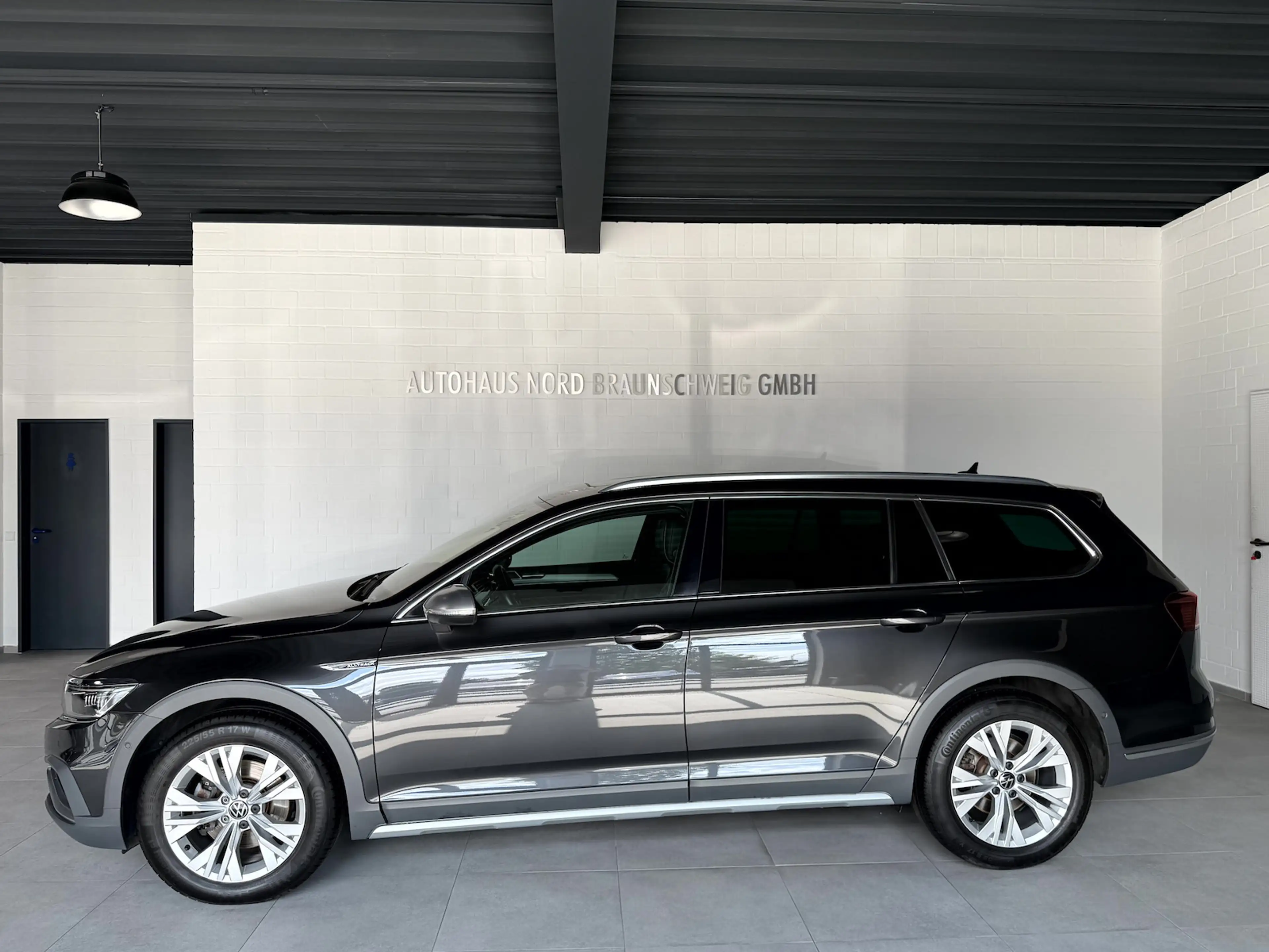 Volkswagen Passat Alltrack 2.0 TDI DSG*Pano*AHK*IQ* — photo 3