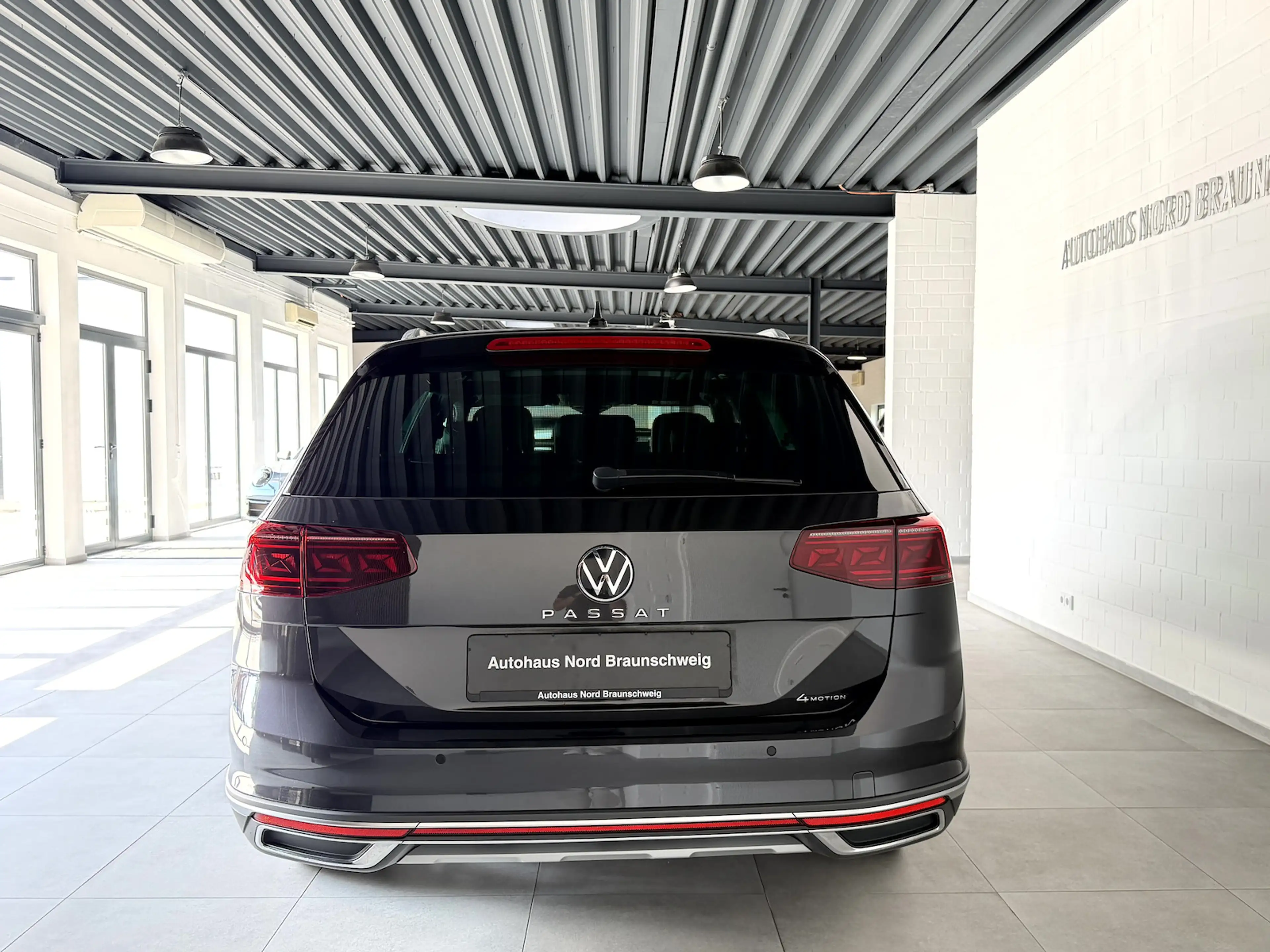 Volkswagen Passat Alltrack 2.0 TDI DSG*Pano*AHK*IQ* — photo 6