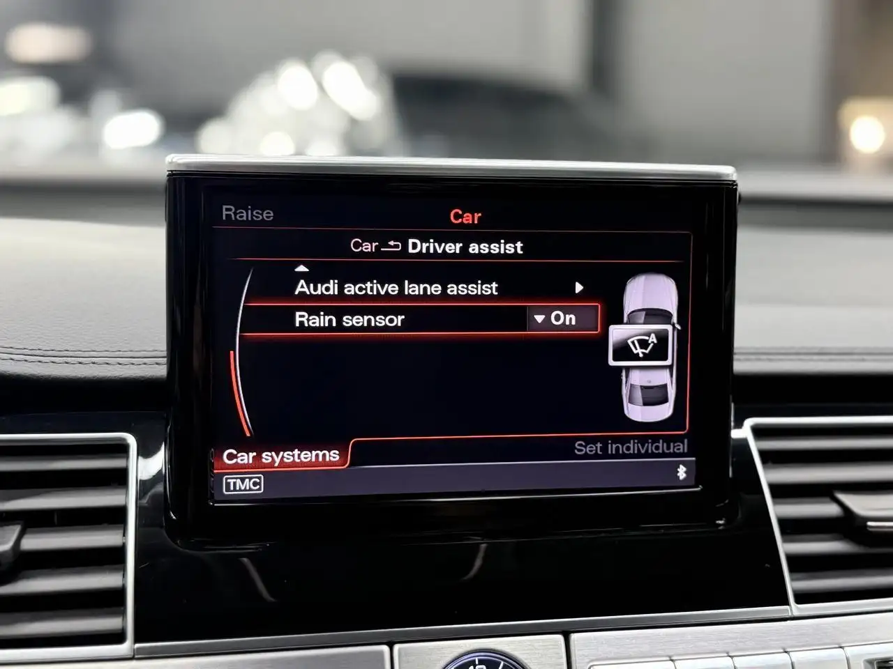 Audi A8 снимка Audi A8
