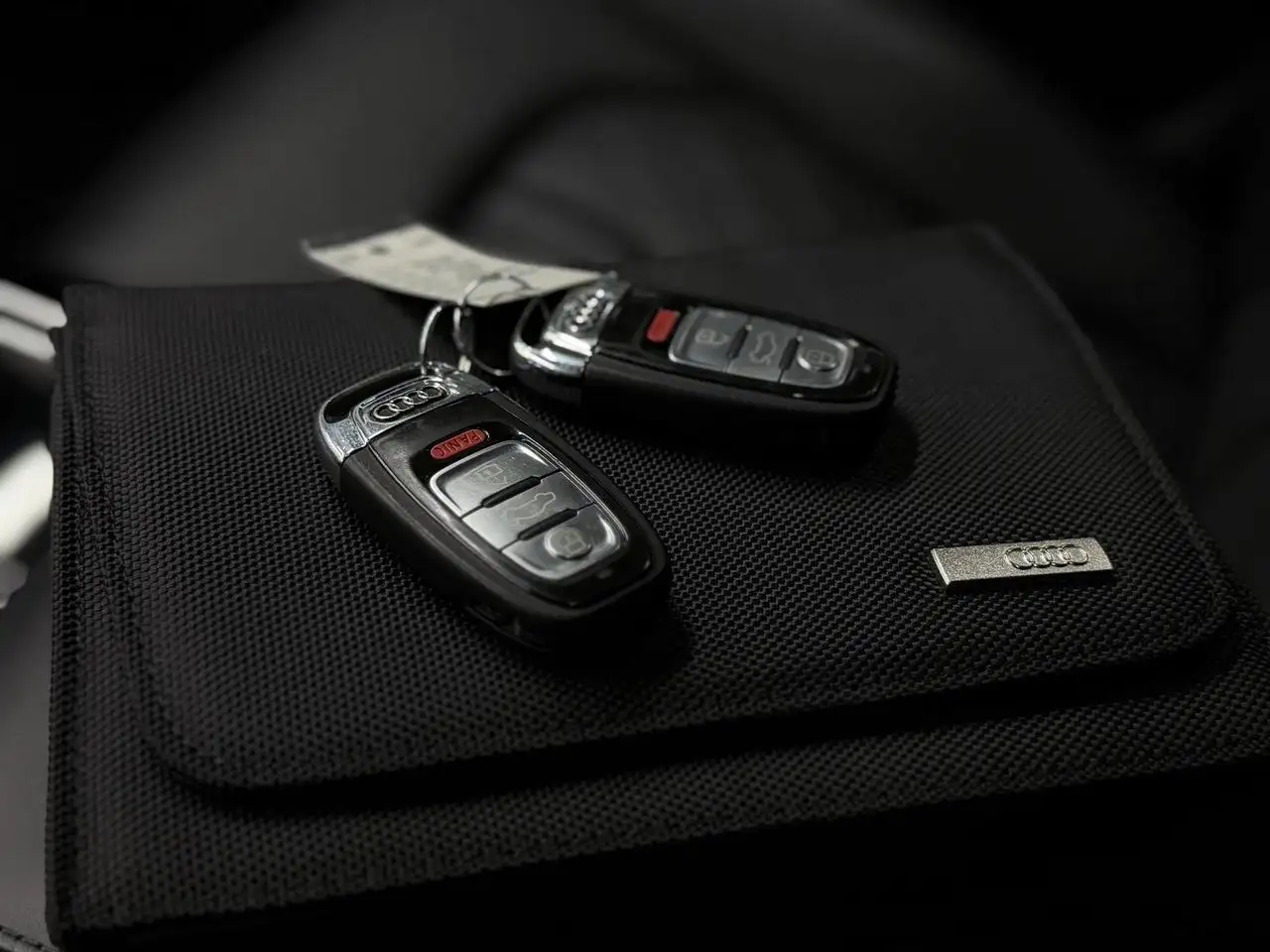 Audi A8 снимка Audi A8