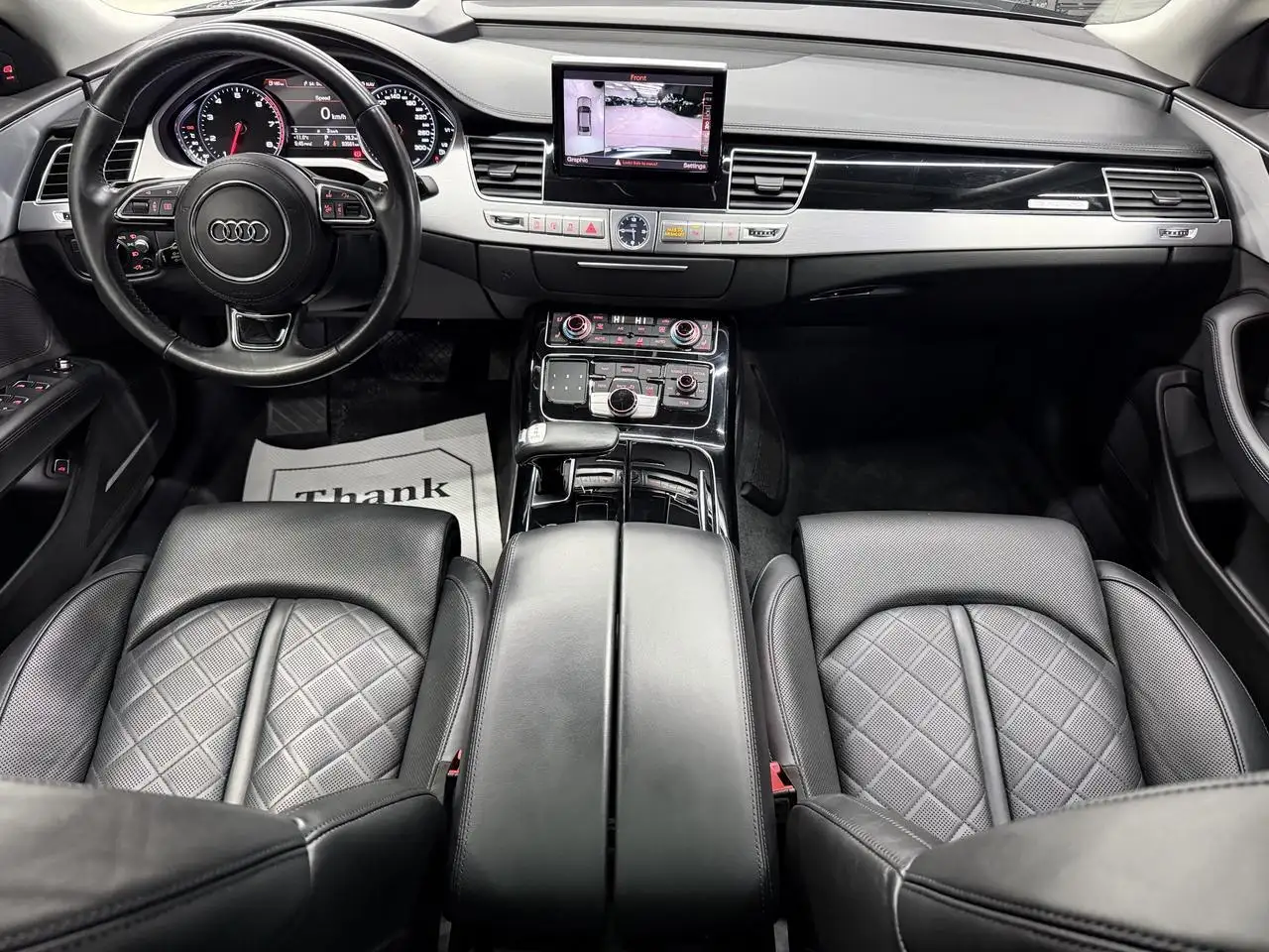 Audi A8 снимка Audi A8