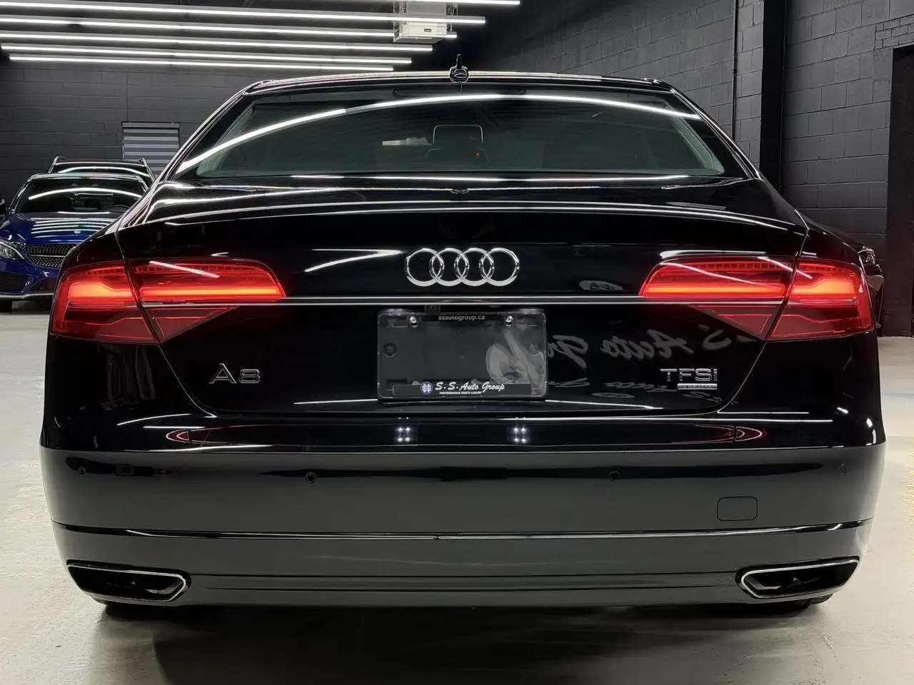 Audi A8 снимка Audi A8