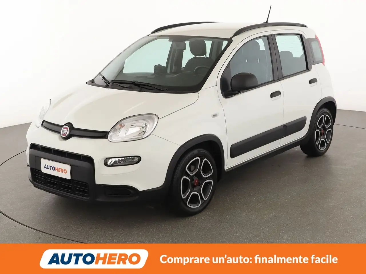 Fiat Panda 1.0 Mild-Hybrid City Life — photo 1 of 24