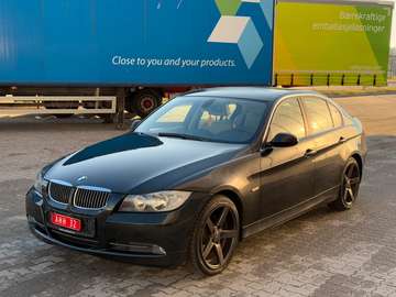 325i Aut.