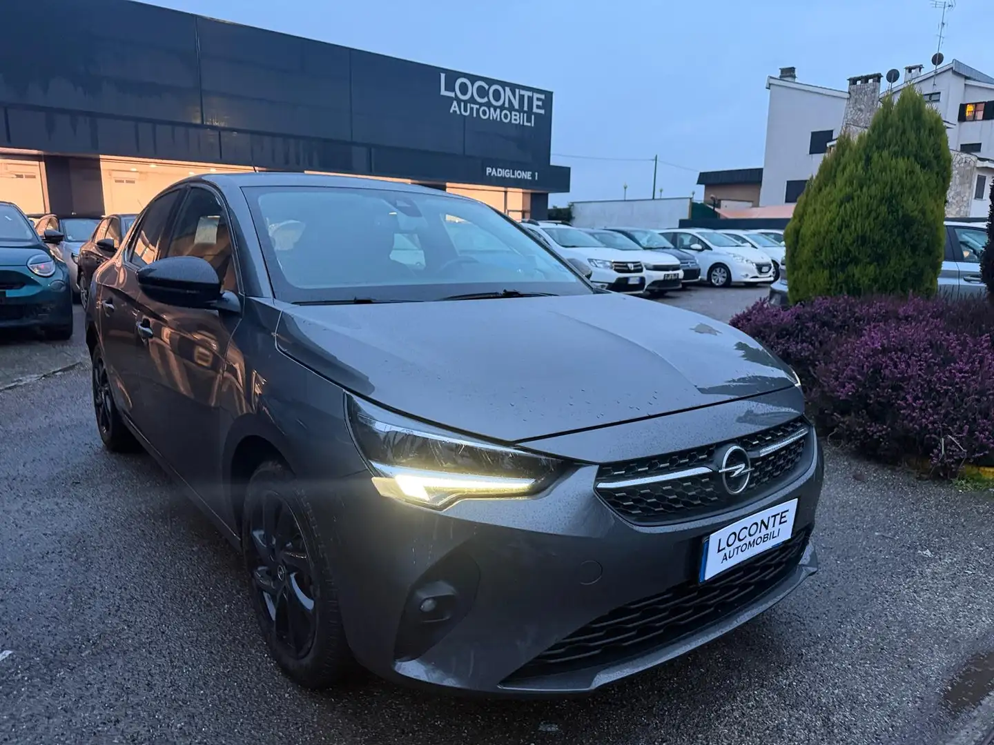 Opel Corsa 1.2 GS Line s Grau - 1