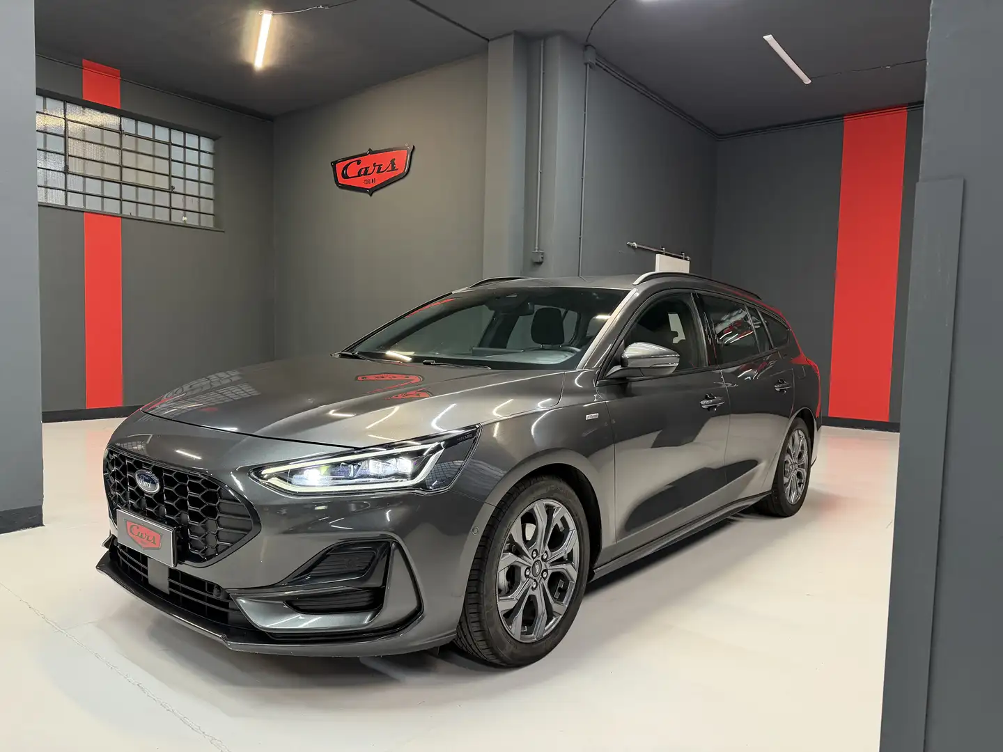 Ford Focus Focus 2023 SW SW 1.0 ecoboost h ST-Line 125cv Grau - 2