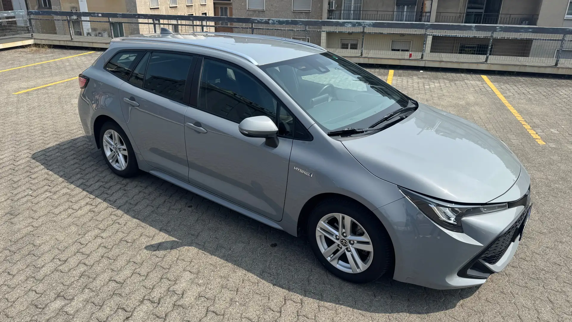 Toyota Corolla 1.8 h SW TS Hybrid IBRIDA Business Grigio - 1