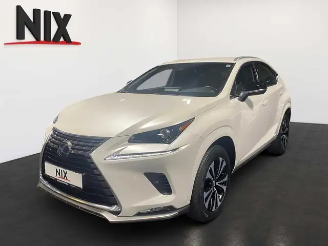 Lexus NX 300h 2.5 Hybrid Style Edition LED SHZ