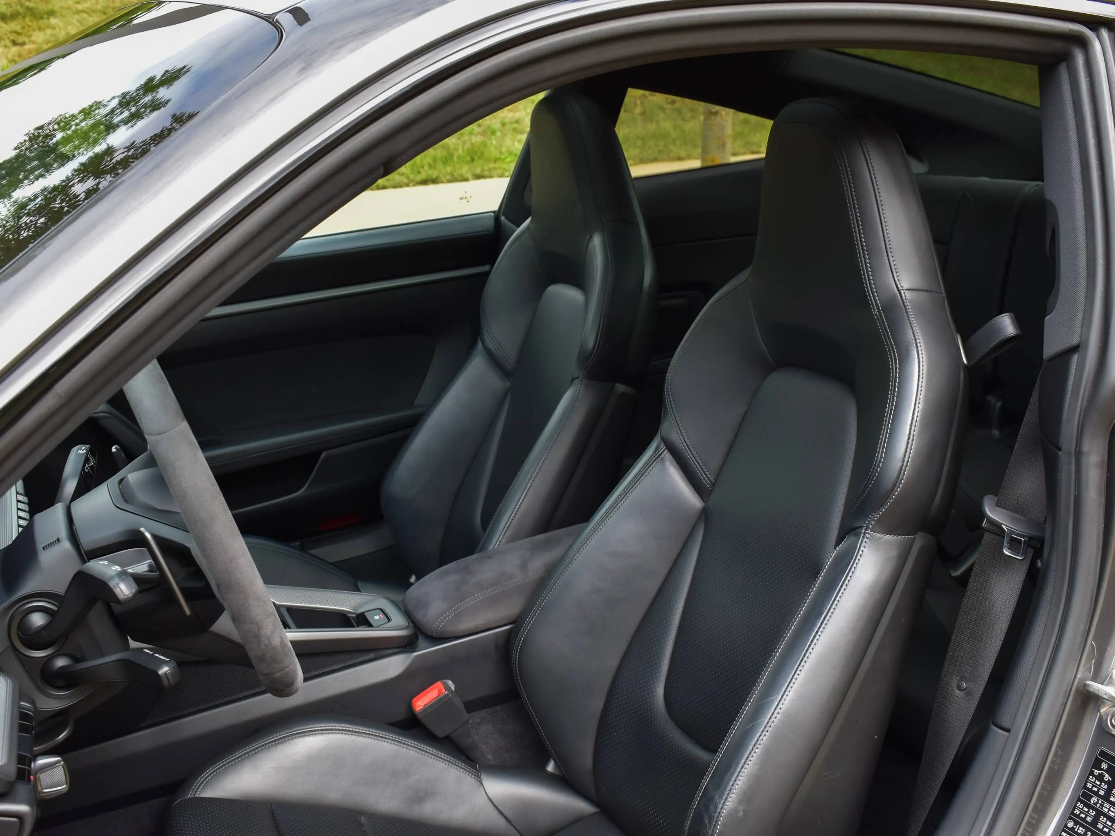 Porsche 911 992 Carrera 2 Coupé / Agate Grey / TOP SPEC / TOP CONDITION — photo 5