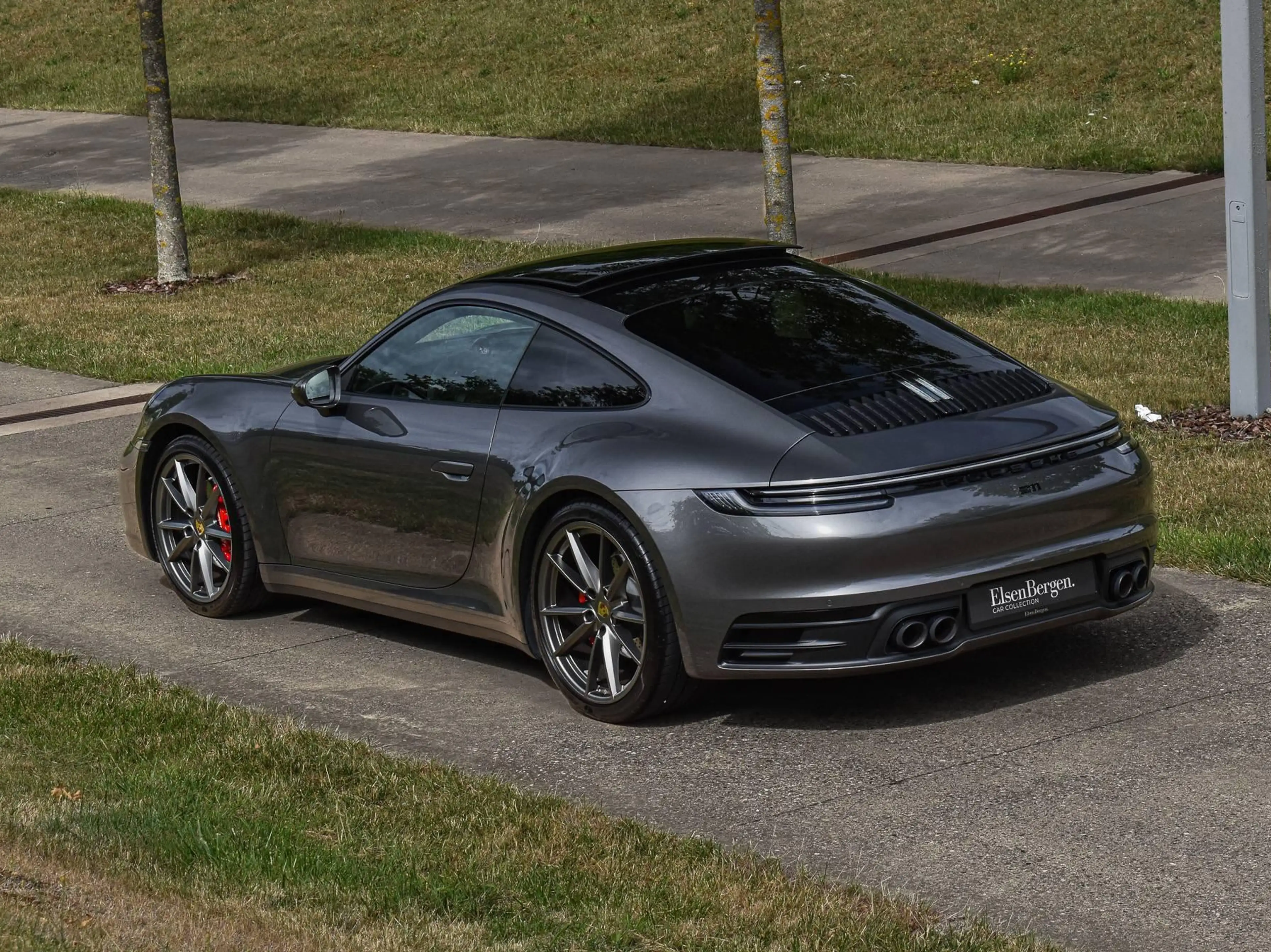 Porsche 911 992 Carrera 2 Coupé / Agate Grey / TOP SPEC / TOP CONDITION — photo 3