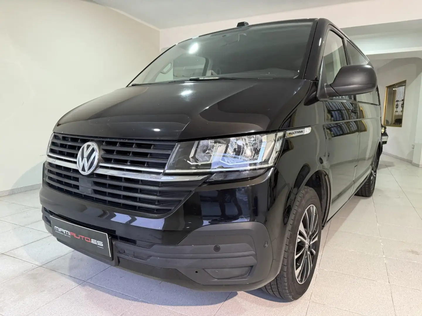 Volkswagen T6 California 2.0TDI BMT Beach Camper 4M DSG 110kW Negro - 2