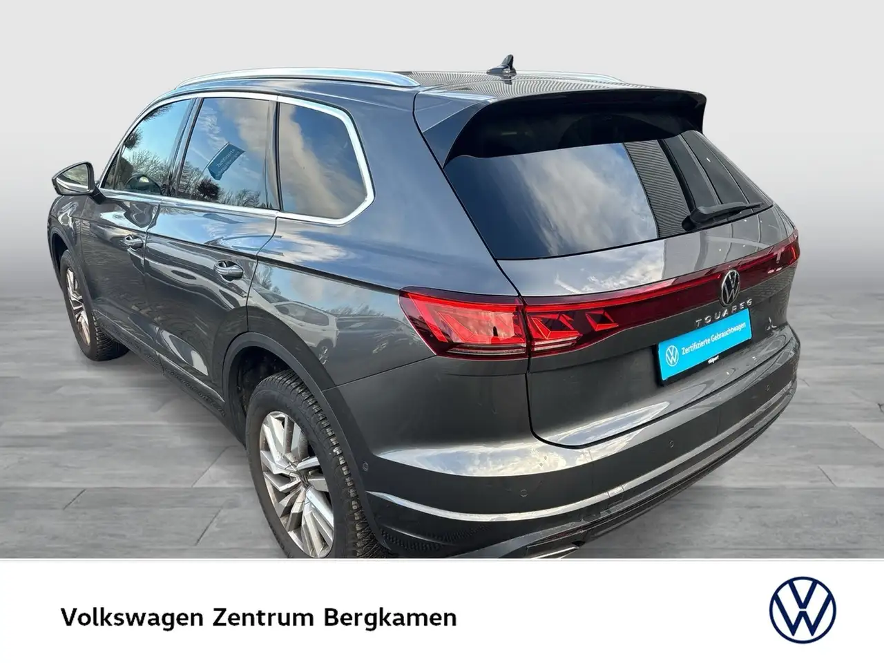 Volkswagen Touareg V6 ELEGANCE AHK CAM ACC LM19 E-KLAPPE 4