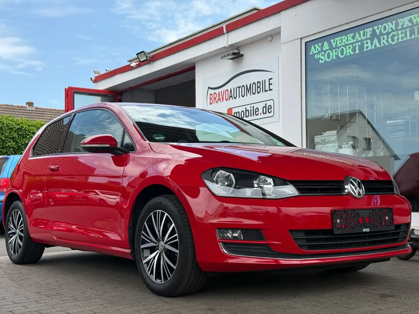 Volkswagen Golf VII Lim. Allstar BMT/NAVI/SITZ & LENKRADHZ Rot - 1