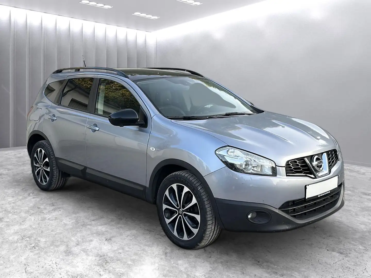 Nissan Qashqai +2 360 Zilver - 1