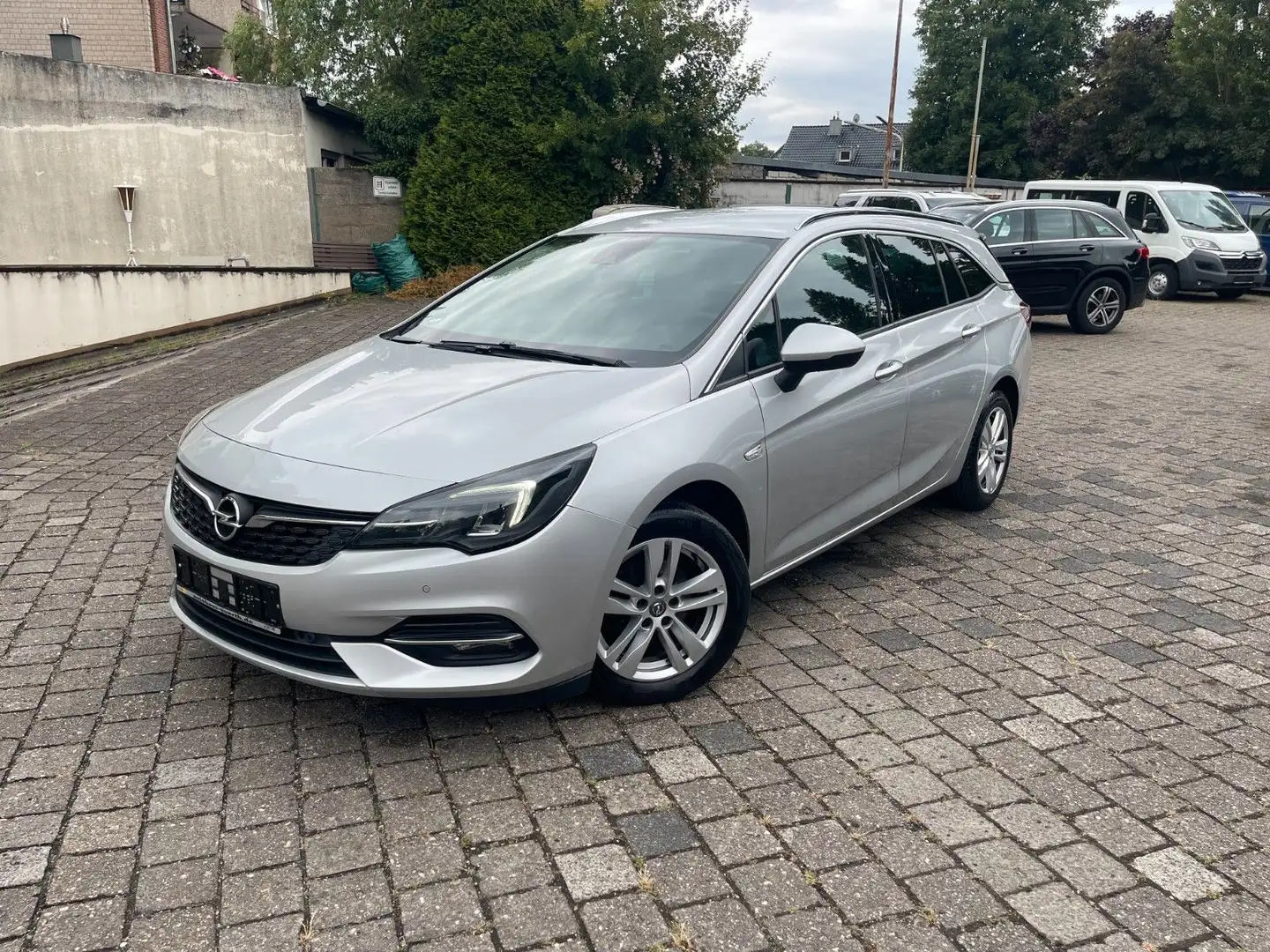 Opel Astra ST * Autom.* LED* Virtual* Navi* Kamera Silber - 1