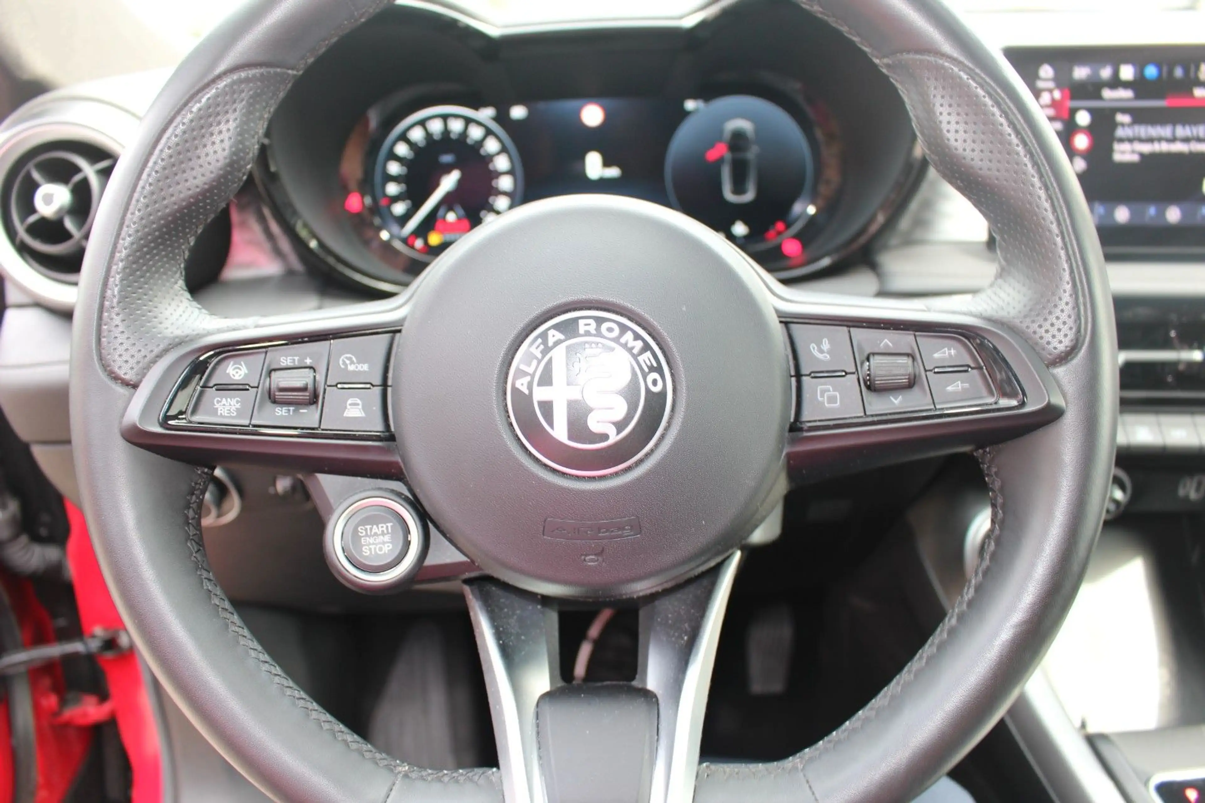 Alfa Romeo Tonale Ti MATRIX-LED/KAMERA360°/LEDER — photo 12