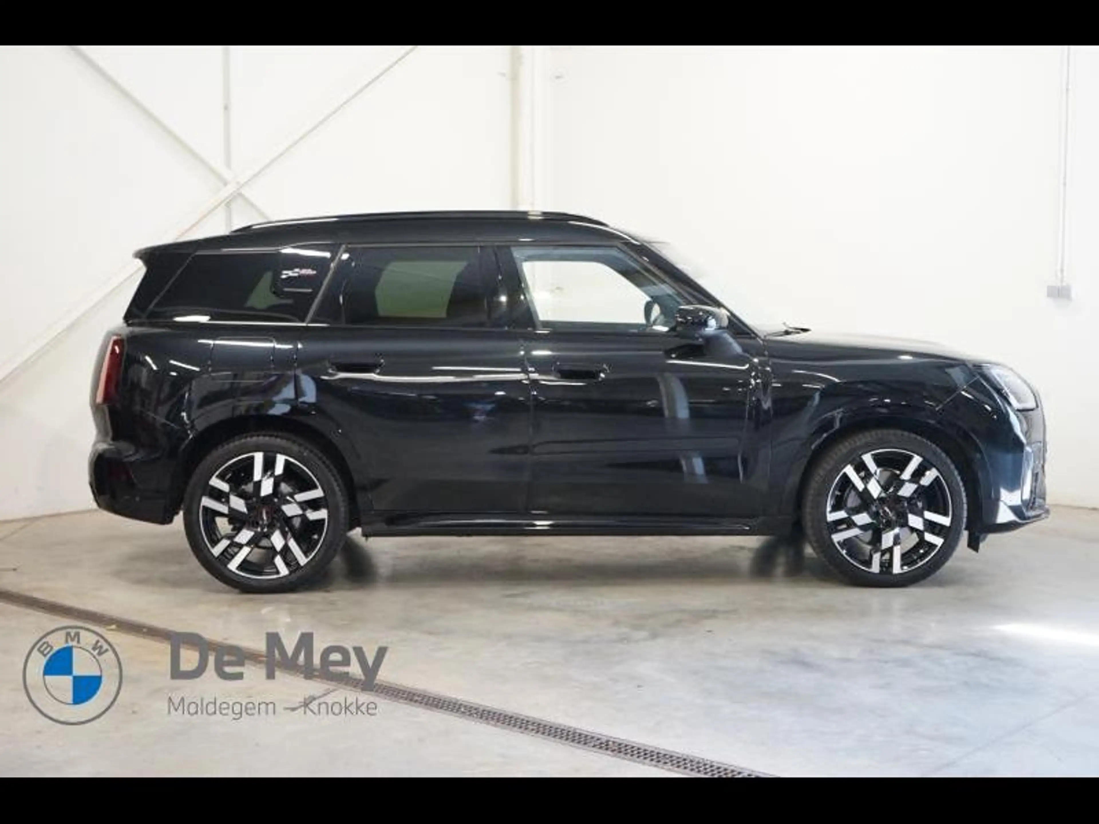 MINI Countryman C — photo 3
