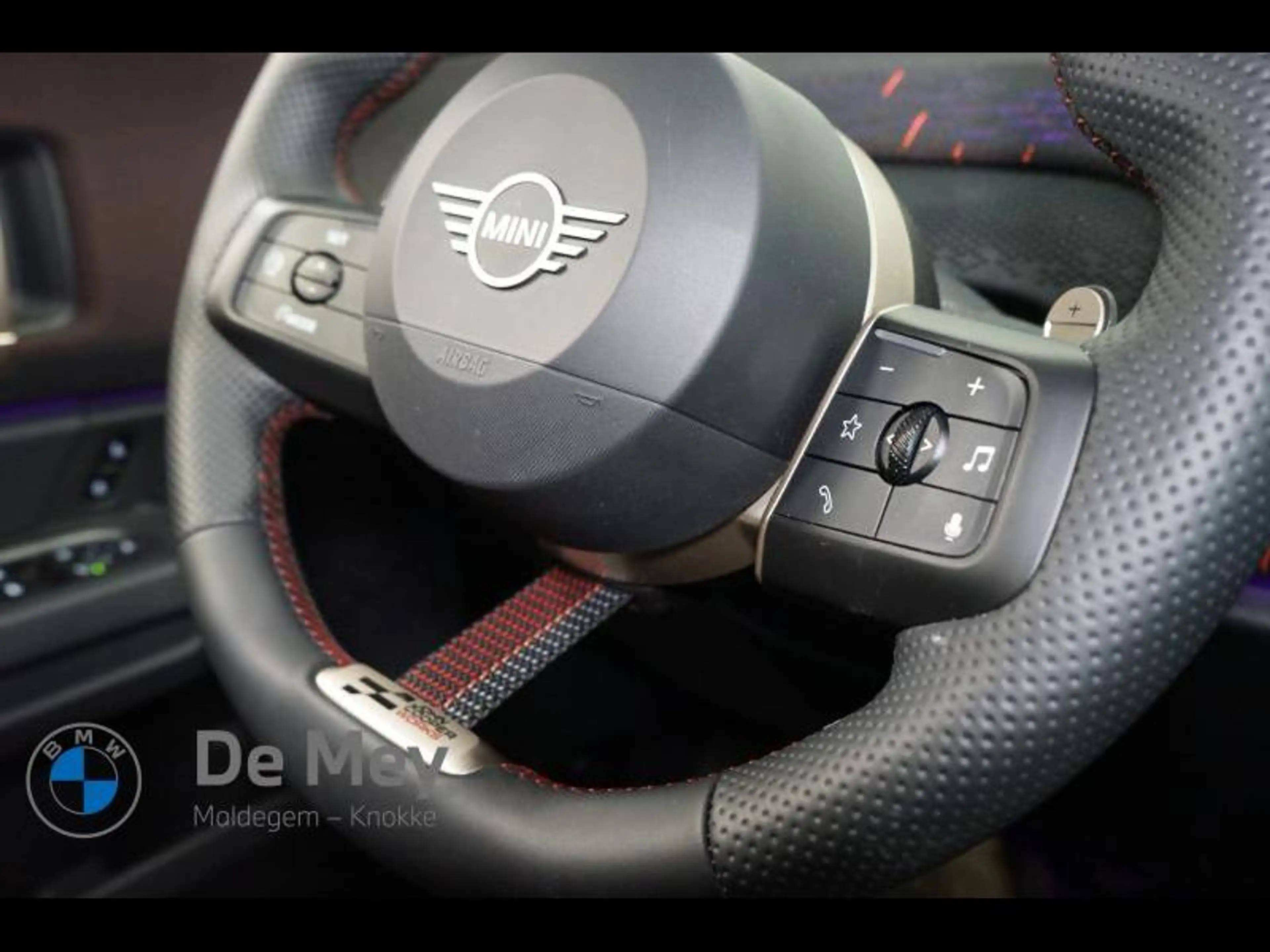 MINI Countryman C — photo 11