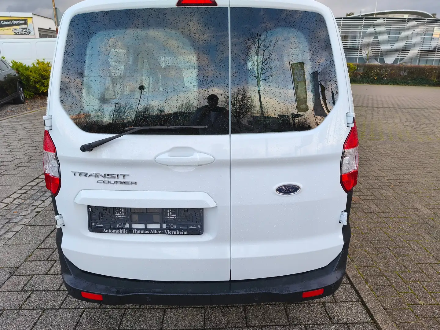Ford Transit Courier 1.0 100 PS 6.Gang EcoBoost/14 Tkm/1.Hd/ Blanc - 2