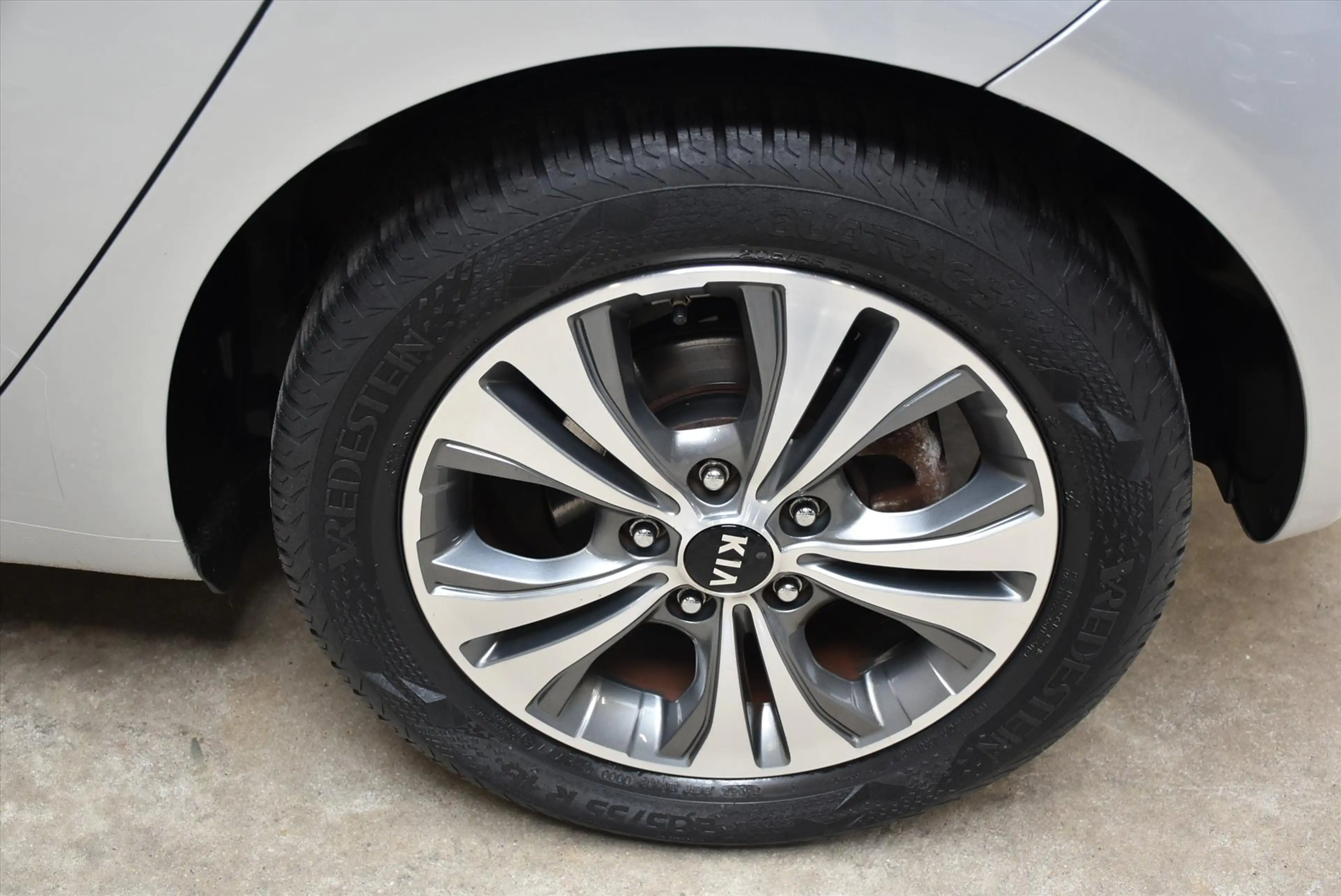 Kia Venga 1.4 CVVT 90pk Summer Edition Navigatie, Panoramada — photo 16
