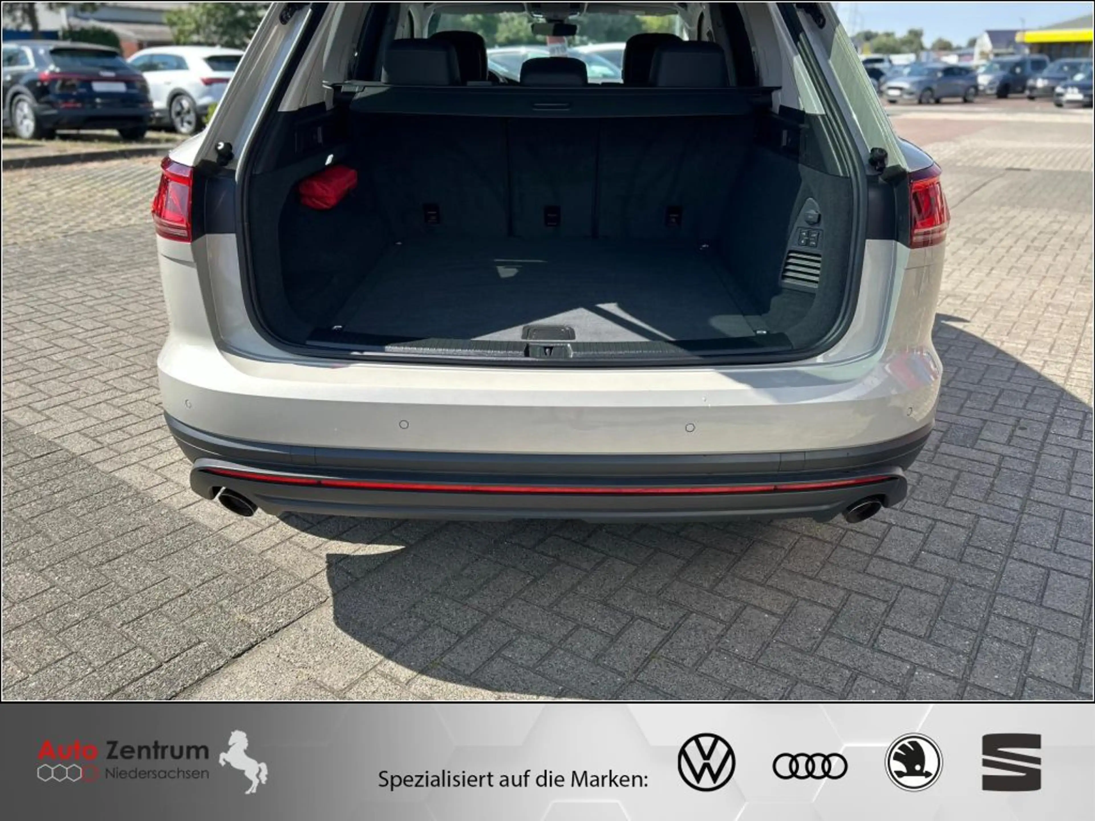 Volkswagen Touareg 3.0 TDI ab 377 EUR ohne Anzahlung AHK*Luftf*Kamera — photo 10
