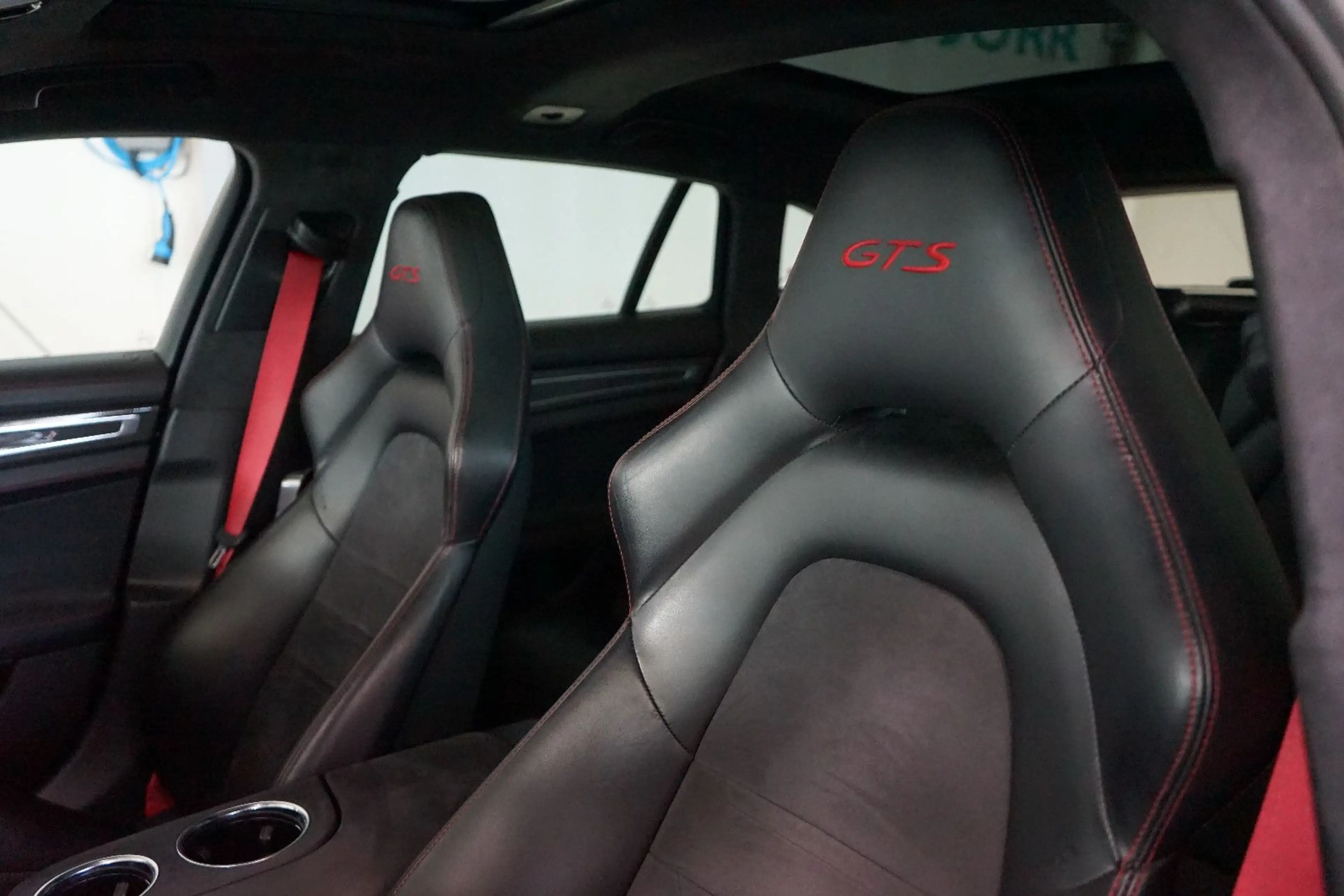 Porsche Panamera Sport Turismo GTS Approved+Standhz+Pano — photo 11