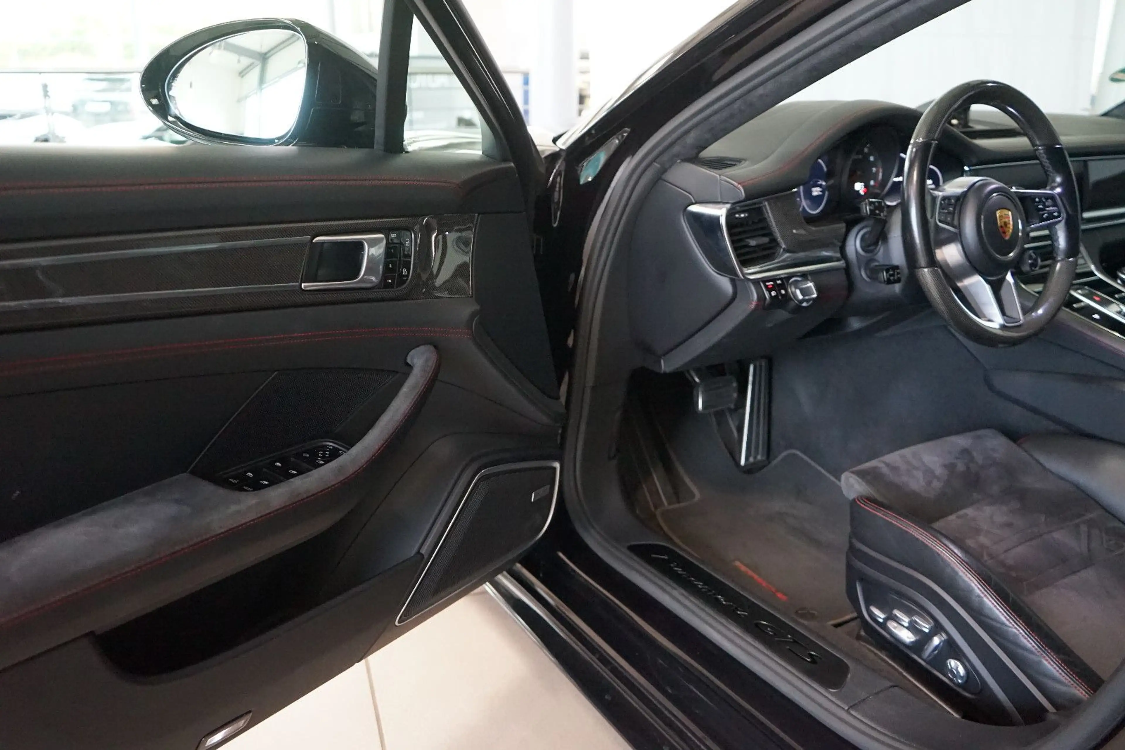 Porsche Panamera Sport Turismo GTS Approved+Standhz+Pano — photo 9