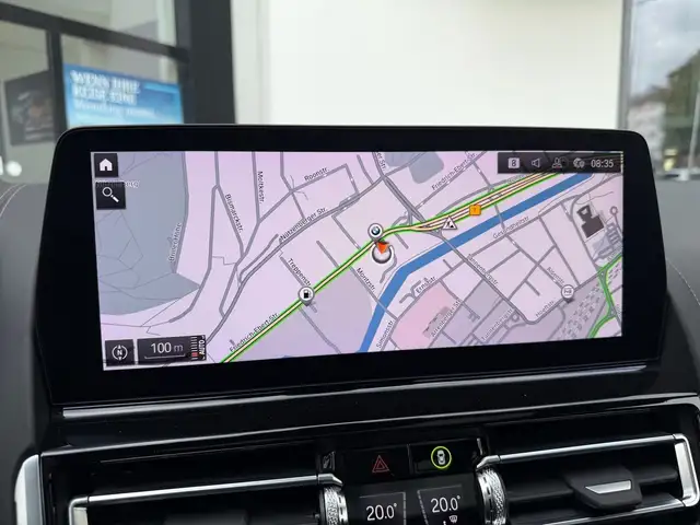 BMW I view 8