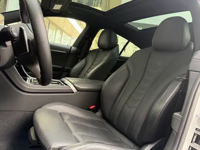 BMW I view 14
