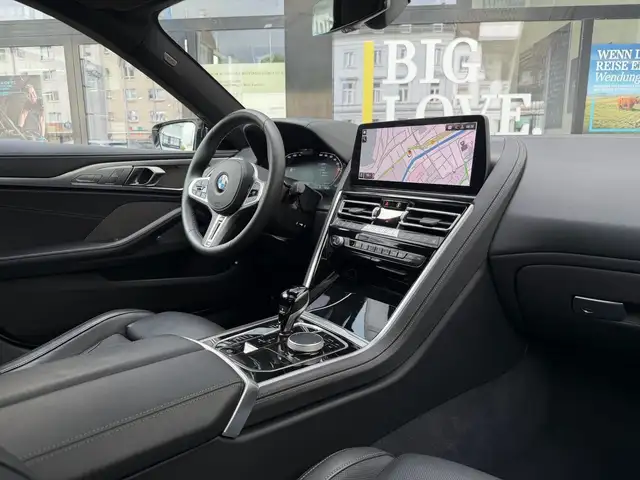 BMW I view 13